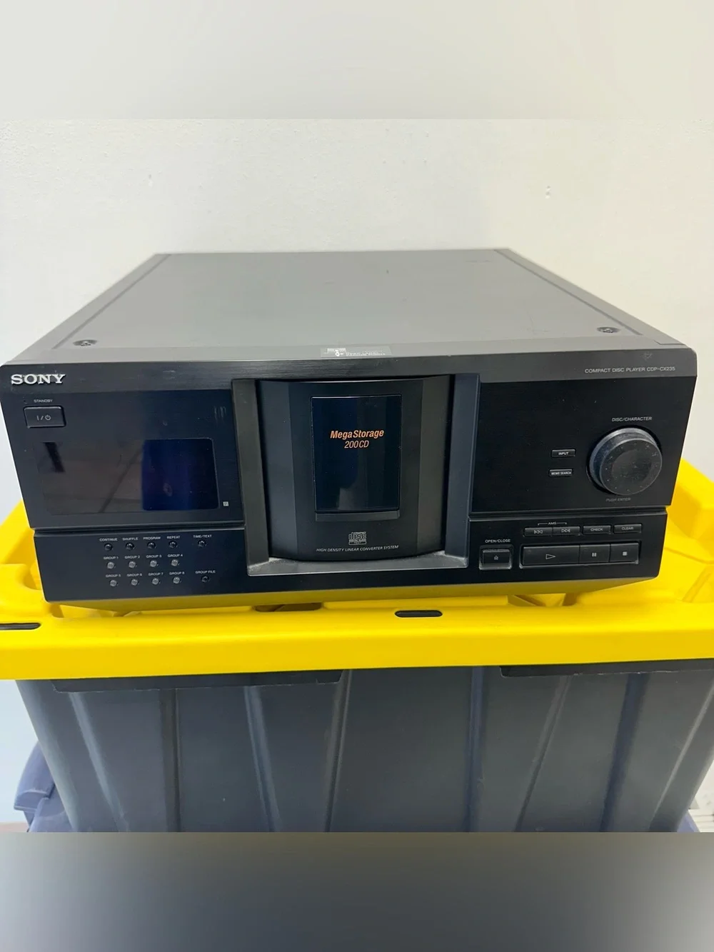 Sony CDP-CX235 Compact Disc Player Mega Storage 200 CD Changer